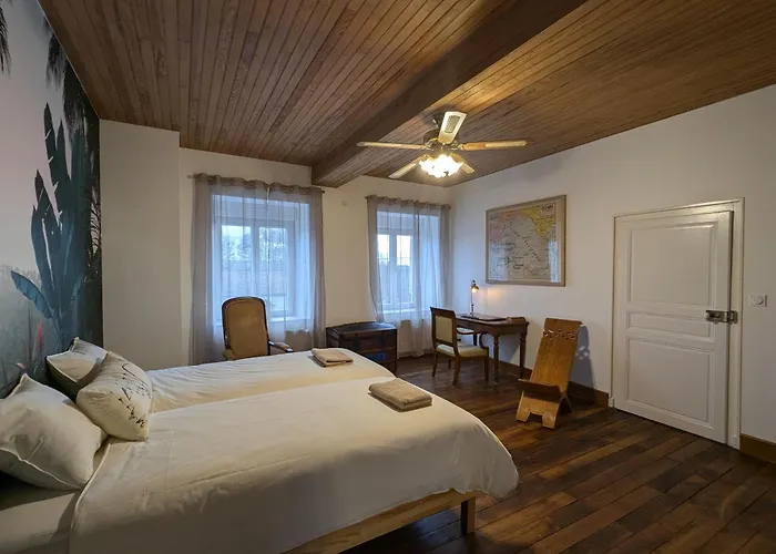 Historique Et Moderne, Capacite Flexible - Fr-1-585-170 Feriehus *